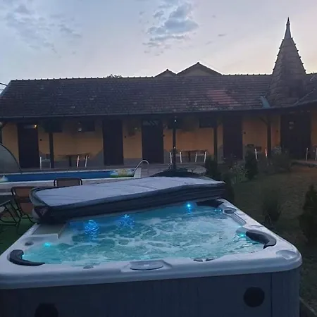 Toscana Etterem Es Panzio 3*