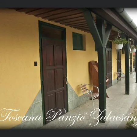 Bed & Breakfast Toscana Etterem Es Panzio Zalacsány
