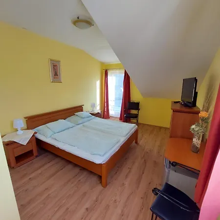 Toscana Panzió 3* Zalacsány