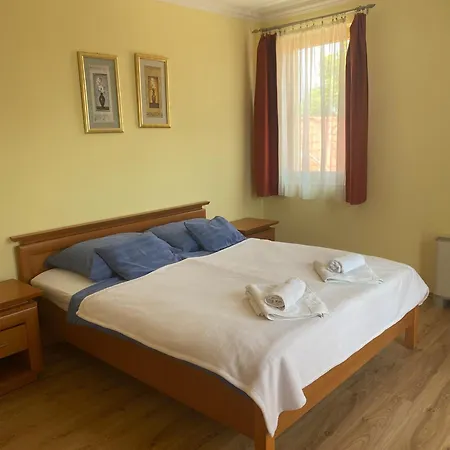 Toscana Etterem Es Panzio 3*