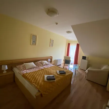 Bed & Breakfast Toscana Etterem Es Panzio