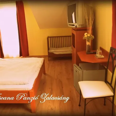 فندق مبيت وإفطار Toscana Panzio Zalacsány